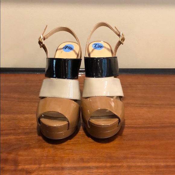 Jessica Simpson Platform Heel - Size 7.5 - Picture 2 of 8